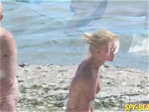 voyeur unexperienced nude Beach cougars Hidden cam Close Up